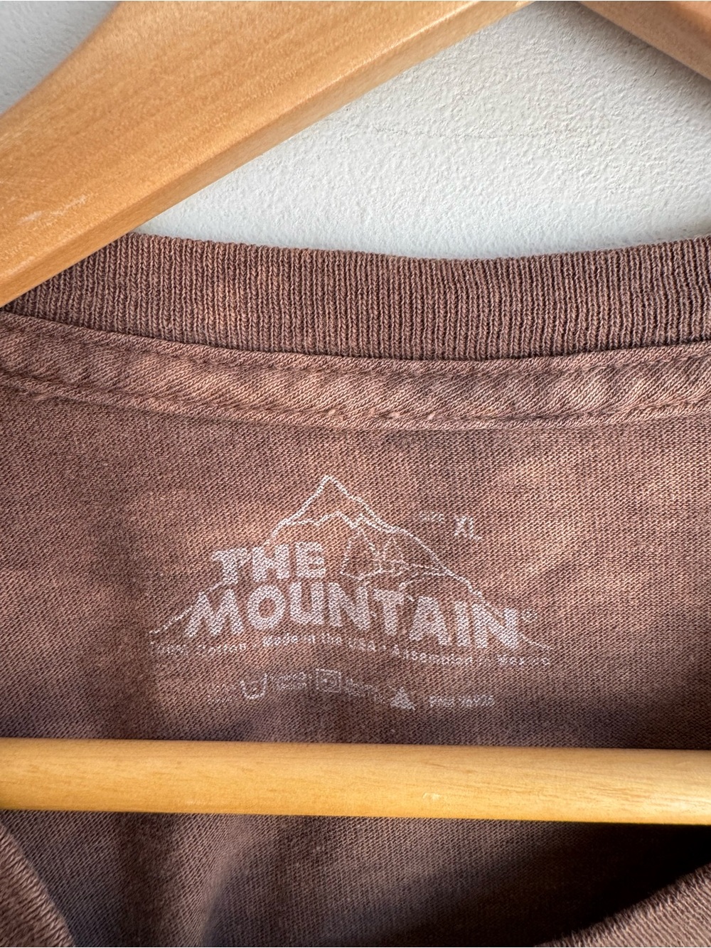 The Mountain 2002 Moose T-Shirt Mens XL Brown Tie Dye Animal Graphic Tee GUC - Picture 6 of 10
